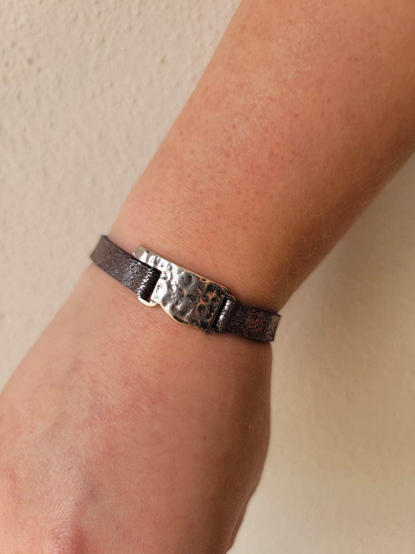 Leather Oklahoma Cuff - Gray Metallic