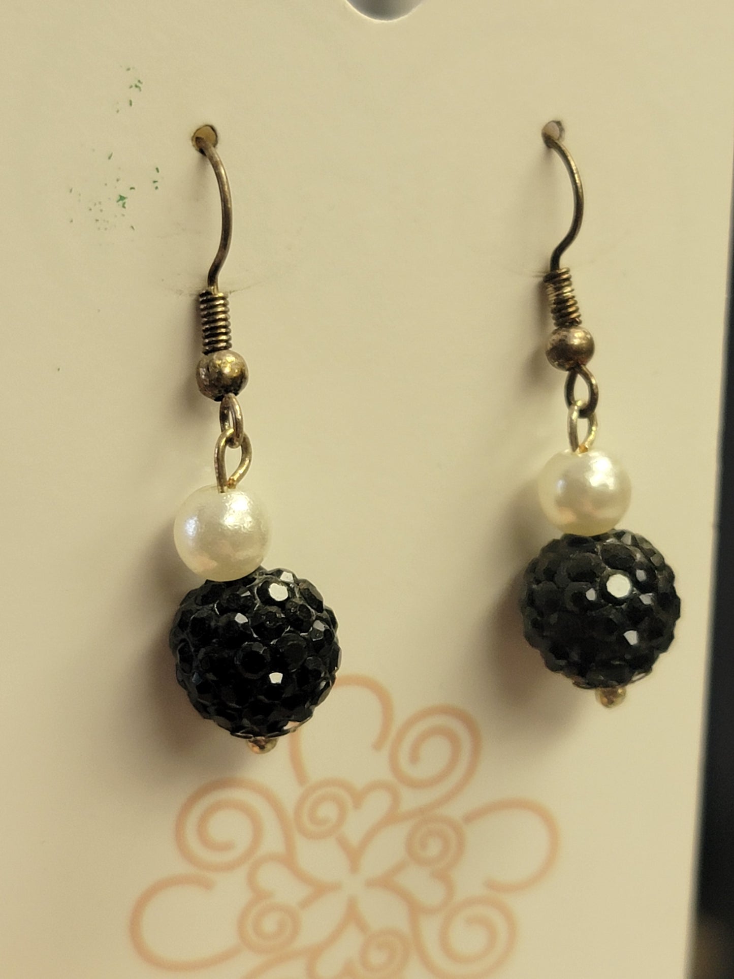 Sparkle Earrings - Black & White Pearl