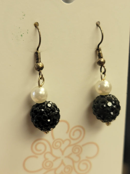 Sparkle Earrings - Black & White Pearl