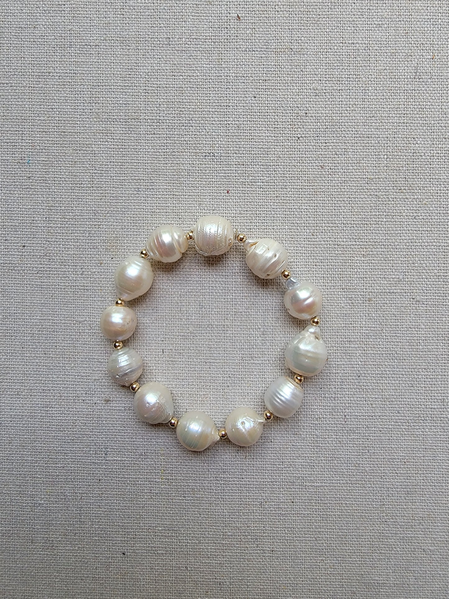 Baroque Pearl Bracelet in Solid 14kt Gold