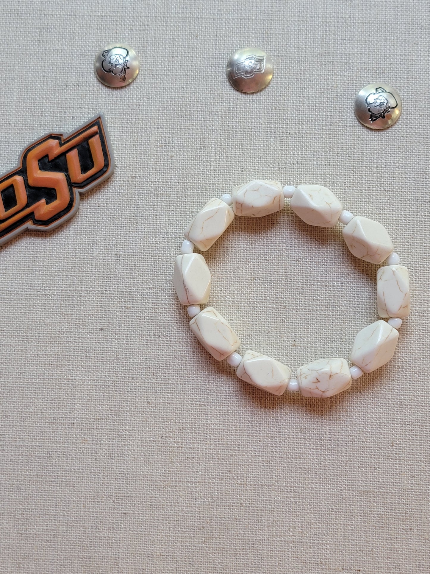 The white rose bracelet