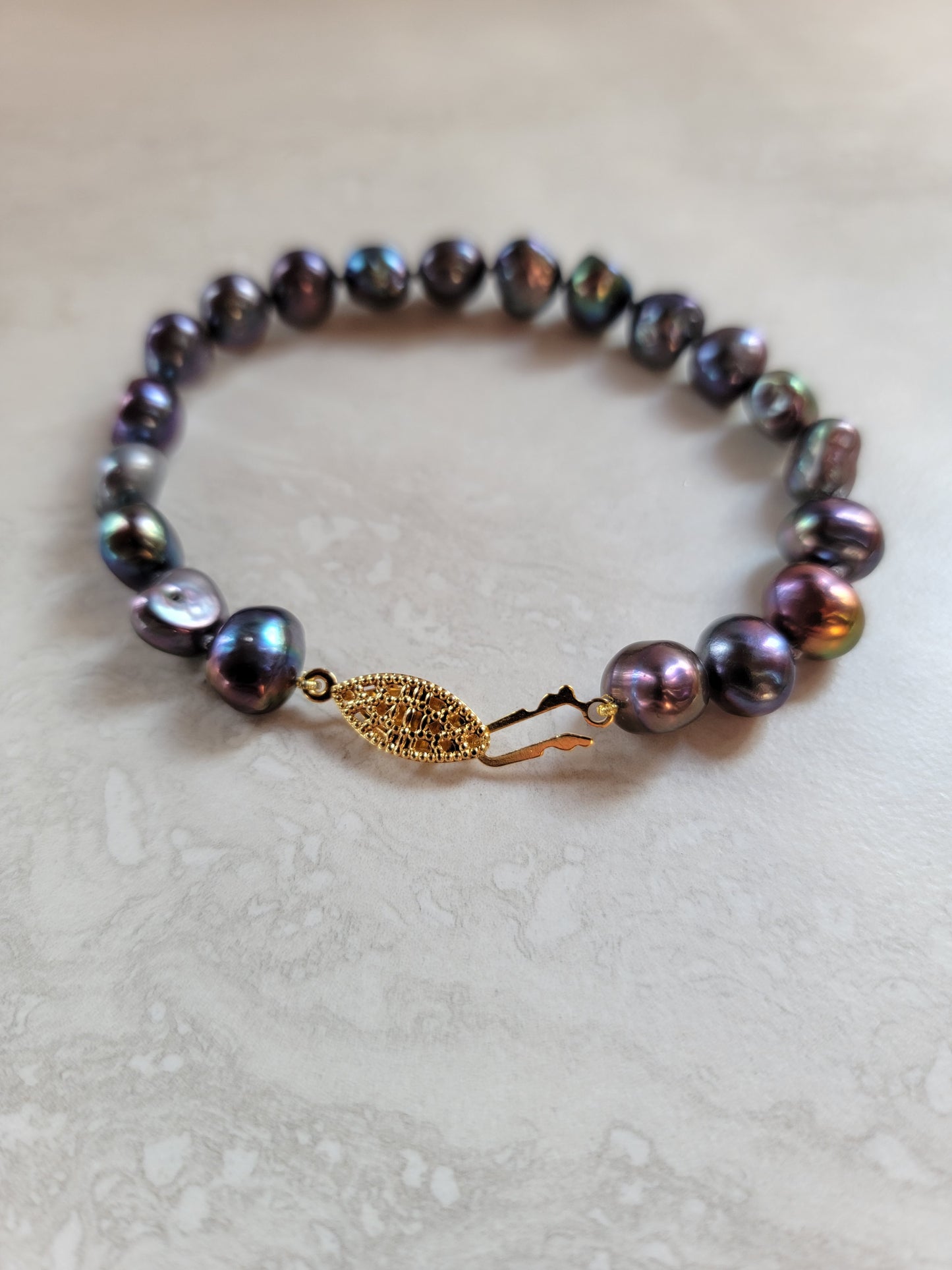 Purple Pearl Bracelet - Handtied Freshwater Pearls