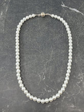 Custom White Crystal Pearl Necklace